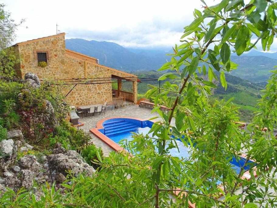El Valle Dorado Chalet